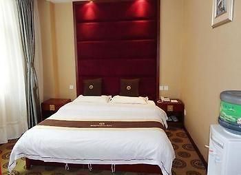 Chengdu Pixian Huihai Harbor Hotel Xipu Exterior photo